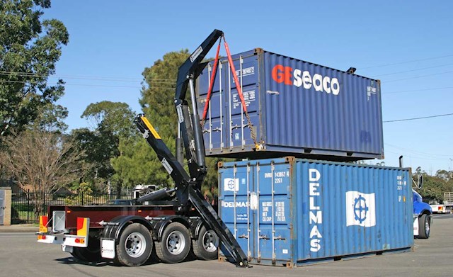 Hammar 151 Sidelifter Stacking