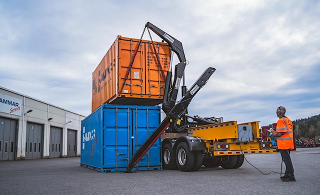 Hammar 151 Sideloader Stacking