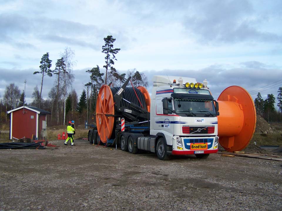 Two Hammar Cable drum loaders lifting cable drums