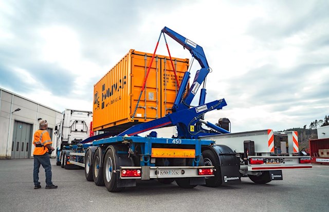 Hammar 195 Side Loader Transfer