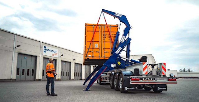 Hammar 195 Sideloader Ground Level