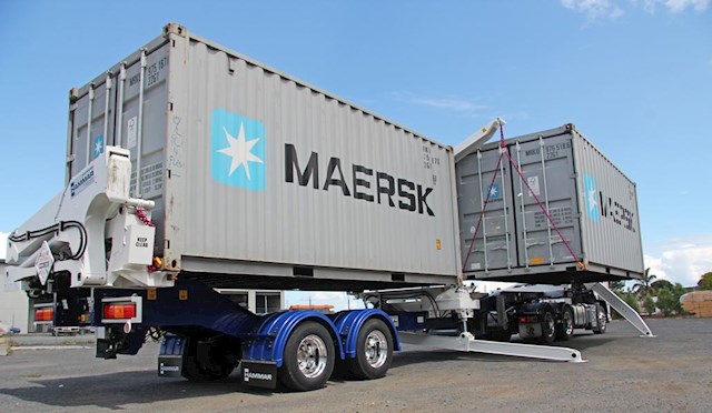 Sideloader 130 Handling 20Ft Container