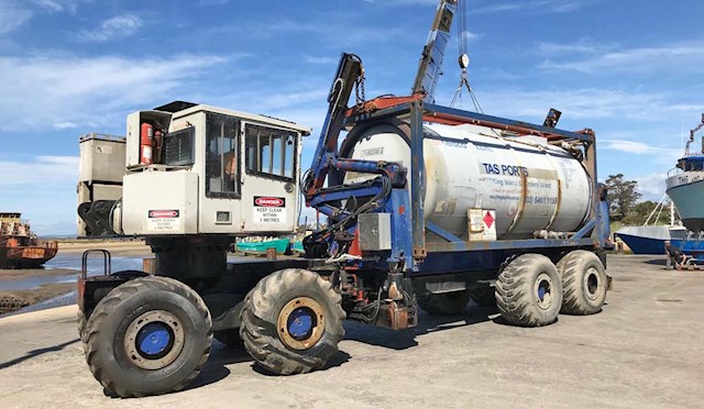 Sideloader On Forest Harvester