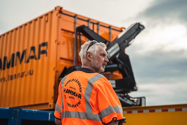 Hammar Sidelifter Operator