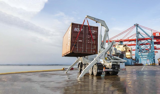 Sideloader Transport&Logistics Main