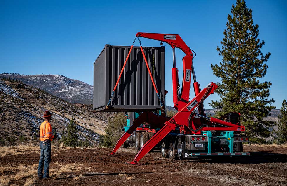 Sideloader Lifting 20' Container Nevada