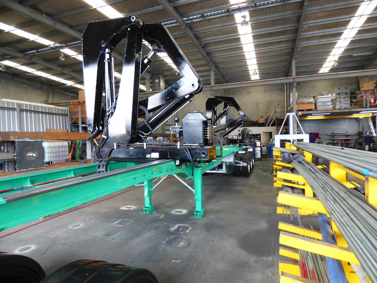 Sideloader Refurbish & Crane Exchange